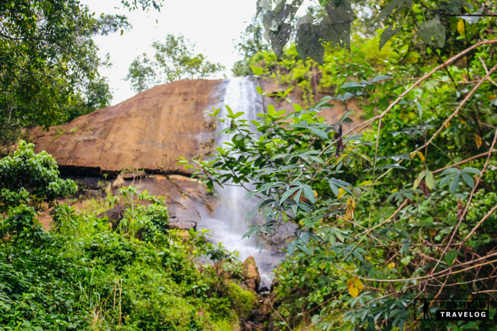 Wee Oya Ella Waterfalls