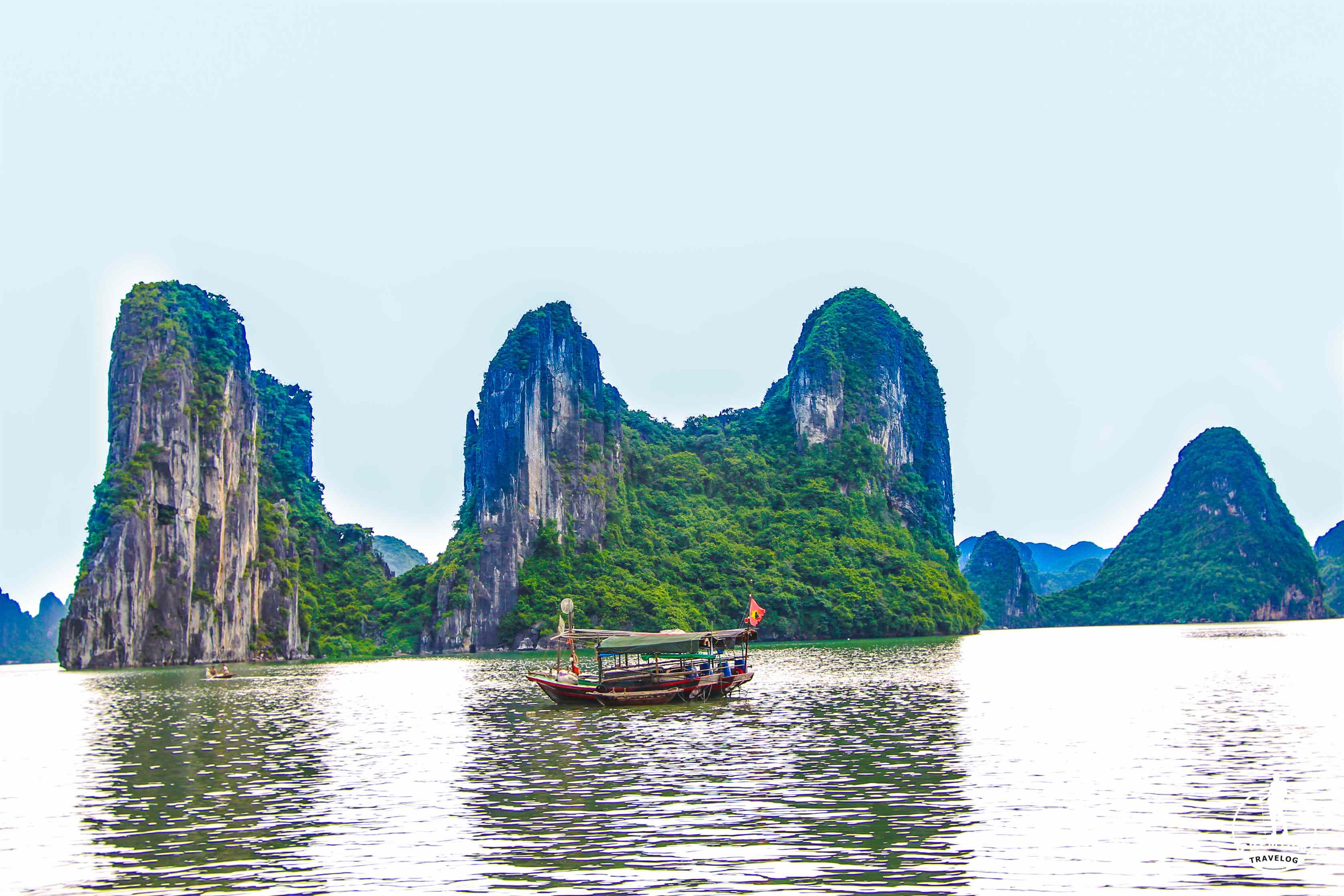 the-history-of-halong-bay-is-legendary-premium-travelog