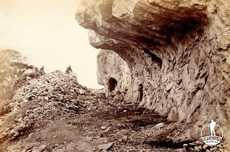 Lion’s Mouth - Kadugannwa is an overhanging rock that is found along a bend in the railway between Balana and Kadugannawa